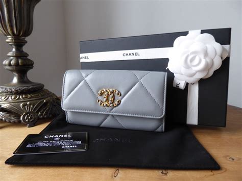 chanel medium zippy wallet|chanel 19 flap wallet.